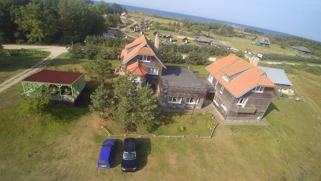 Viesu Nams Un Kempings Papes Cakstes Екстер'єр фото